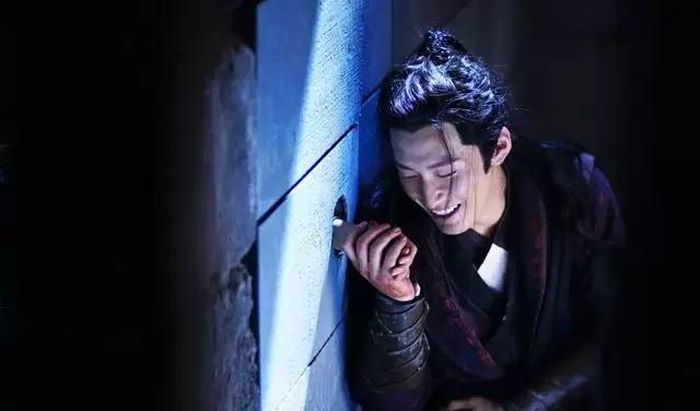 燕洵角色重登热搜，《楚乔传》续集《冰湖重生》开播引怀旧潮 - 情报图