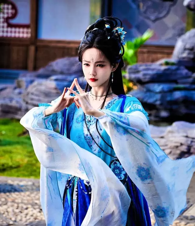 腾讯芒果爱奇艺齐推新剧，《古乐风华录》《等到你》等五部重点剧集定档动态 - 情报图