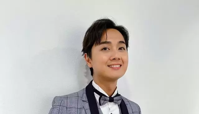 郑俊弘宣布退出TVB演艺工作：专注儿子天使综合征康复 - 资讯配图